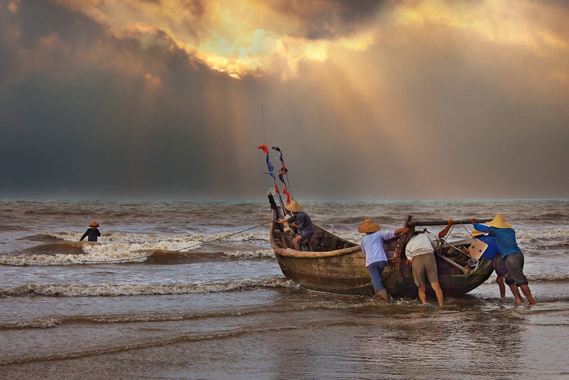 721 - FACING THE SEA - CHAN CHOR YIN GEORGE - australia.jpg